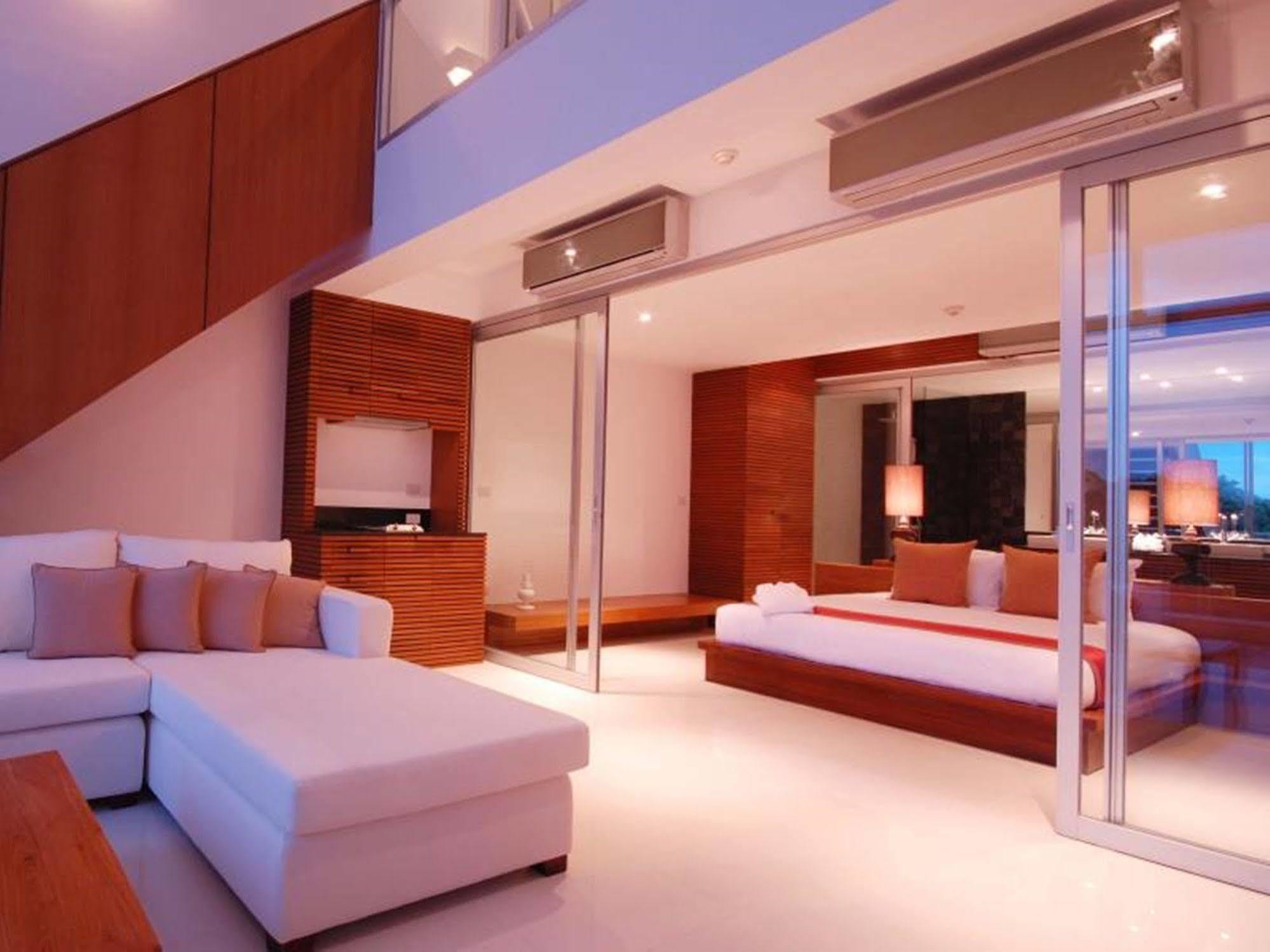 Hotel The Quarter Phuket Hat Surin Exterior foto